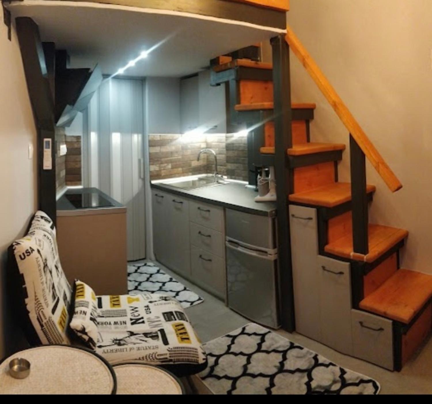 Youth Loft In Ano Poli テッサロニキ エクステリア 写真